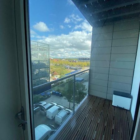 Central Milton Keynes Hub One Bedroom Secured Apartment Luaran gambar