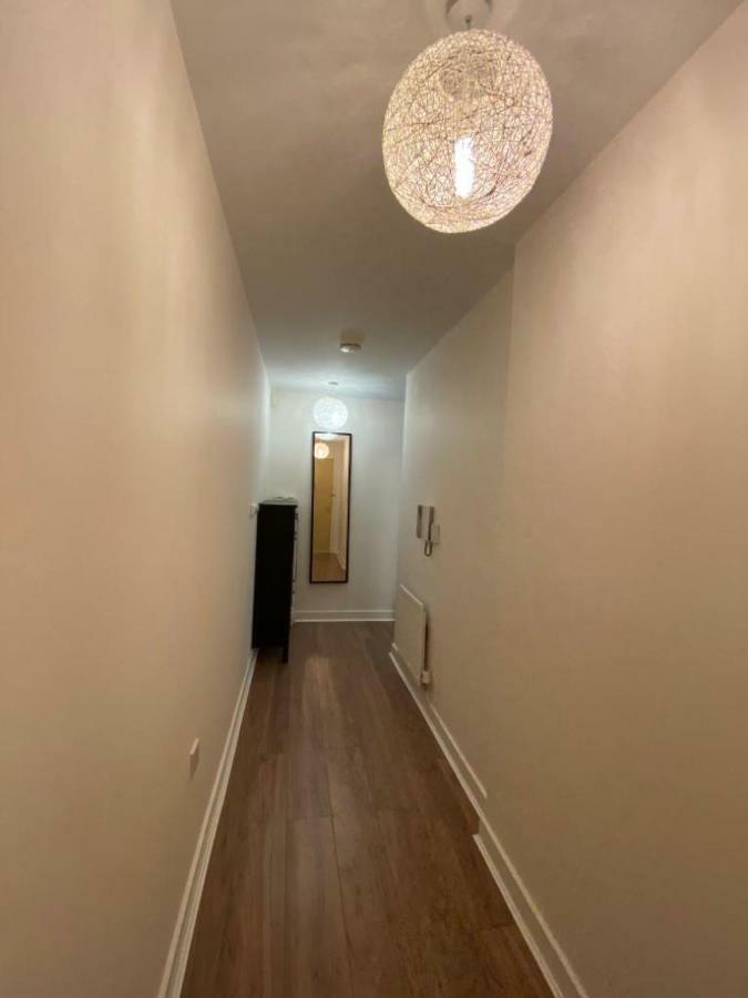 Central Milton Keynes Hub One Bedroom Secured Apartment Luaran gambar